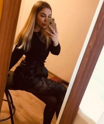 Живу в Москве. У меня много возможностей для приятного времяпрепровождения вместе. Мои услуги насыщены страстью, сексуальностью и неповторимым опытом. Я умею доставлять удовольствие, как никто другой, и предлагаю отличное обслуживание. У меня есть множество положительных отзывов от клиентов, которые оценили мои способности и открытость к новым идеям. Мои фото подчеркивают мою индивидуальность и красоту. Давай насладимся Московскими ночами вместе! 🌃💫💋 Александра